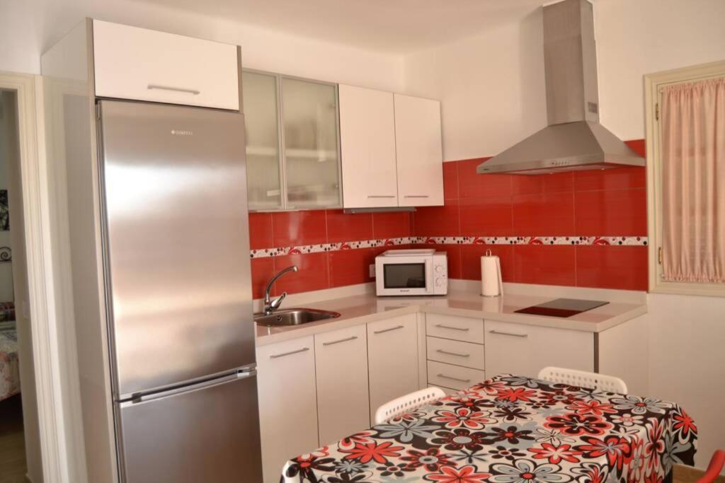 Casa Nori - Apartamento A 4 Minutos De La Playa Tias Bagian luar foto